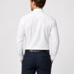 white poplin shirt back model